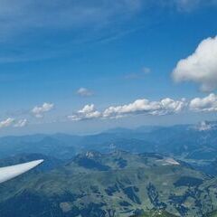 Flugwegposition um 13:42:38: Aufgenommen in der Nähe von Gemeinde Uttendorf, Österreich in 3034 Meter